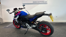 BMW F900 R